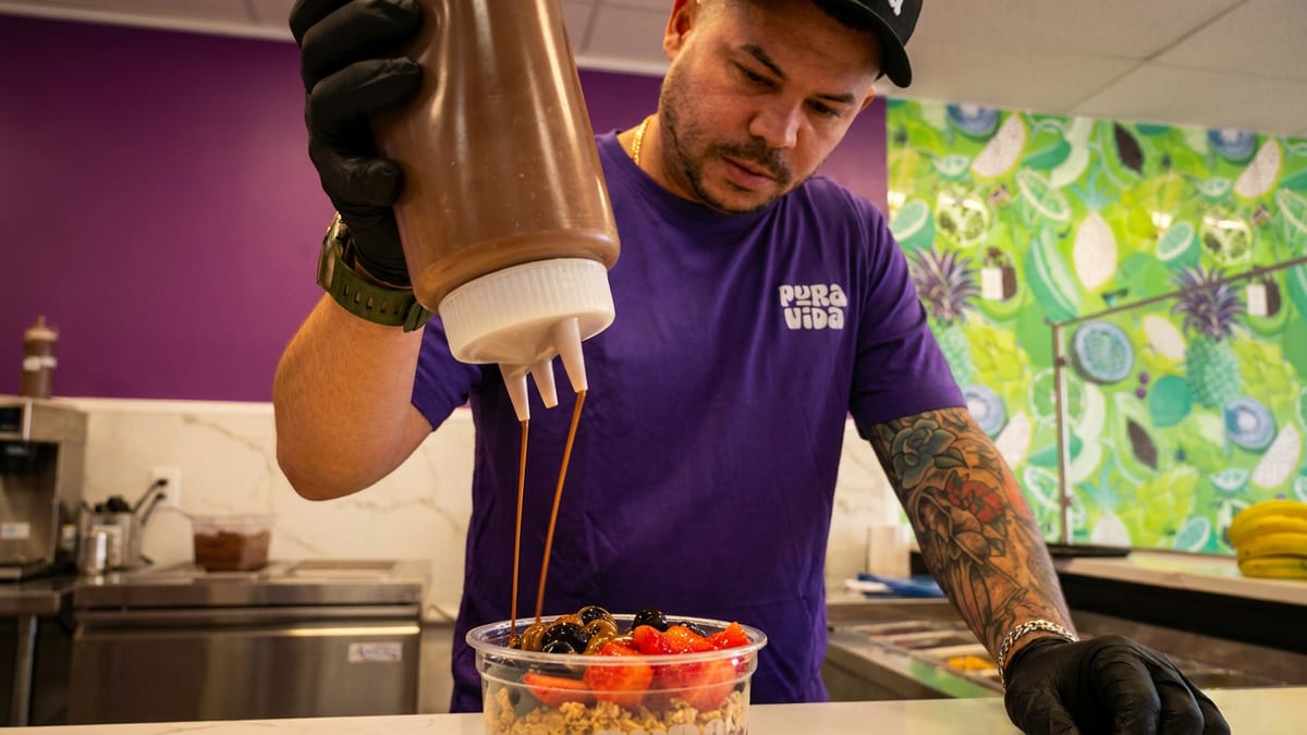 The people behind the bowls